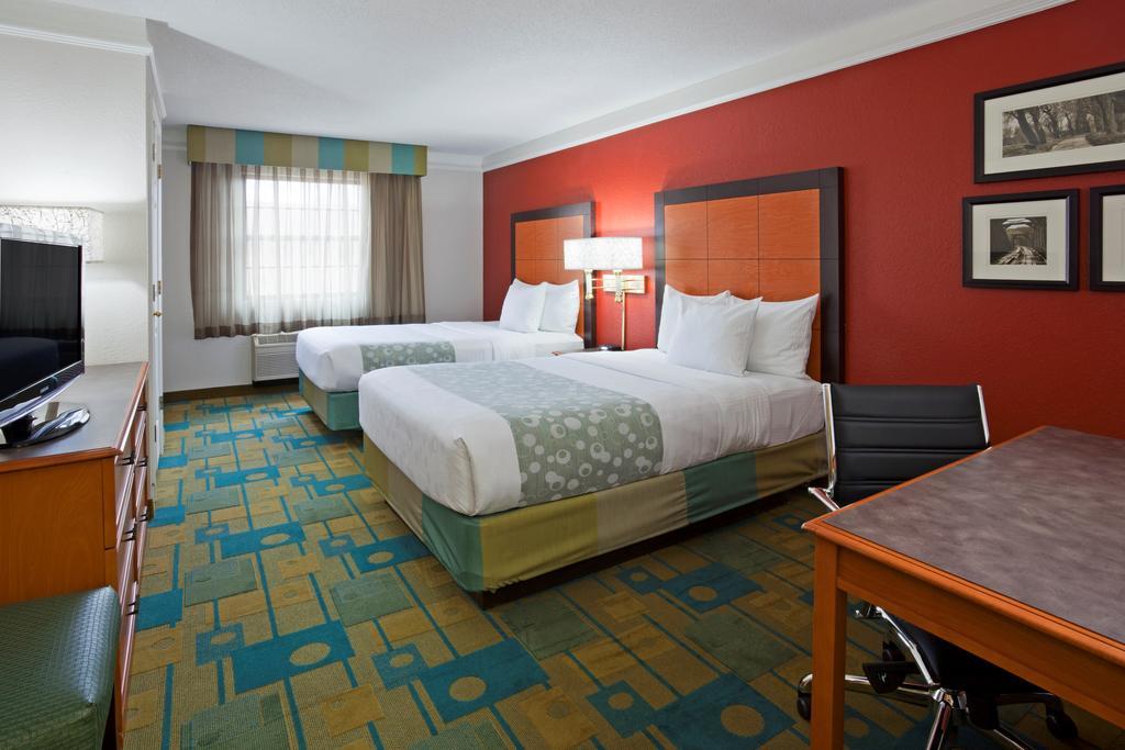 La Quinta Inn Chicago Oakbrook Terrace Exterior foto